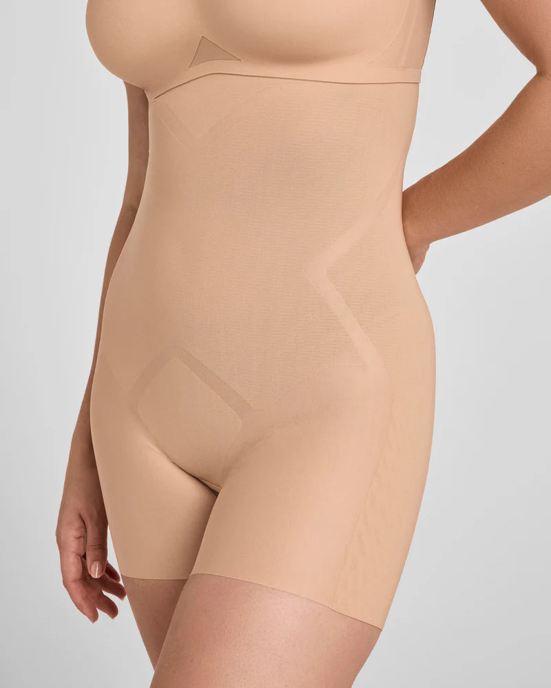 MeshSculpt High-Waist Short